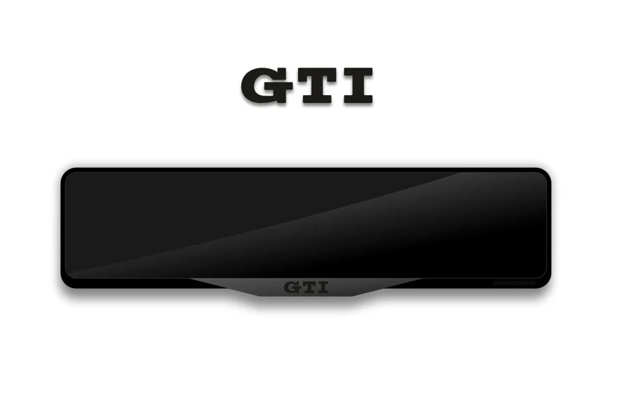 VOLKSWAGEN GTI BLACK